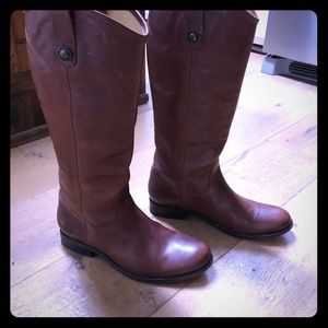 Hardly used Frye boots